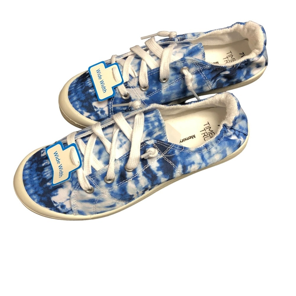 Time and Tru Women's Scrunch Back Sneaker wide width SZ 7W NWT